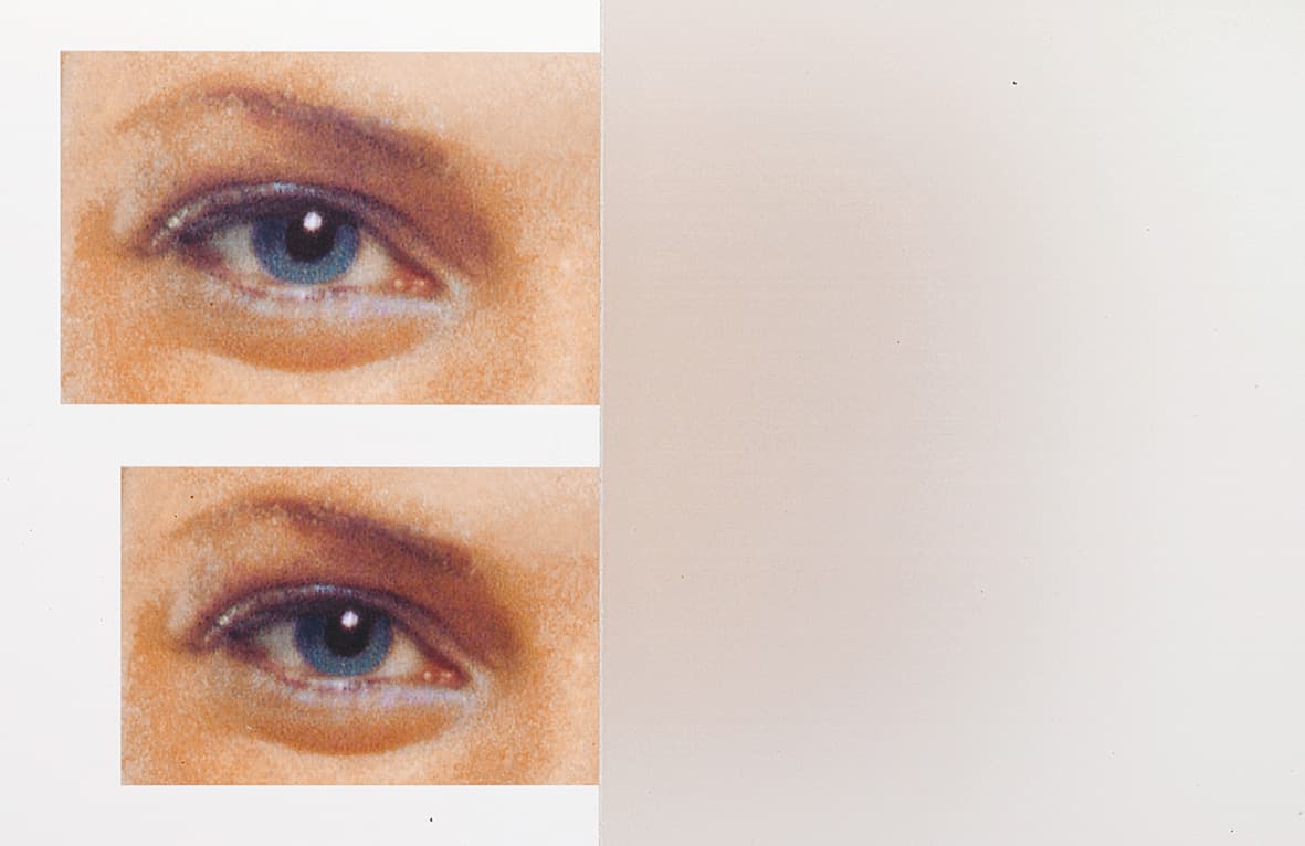 Närbild av öga bakom slätt, matt glas som effektivt skymmer insyn men släpper igenom ljus.