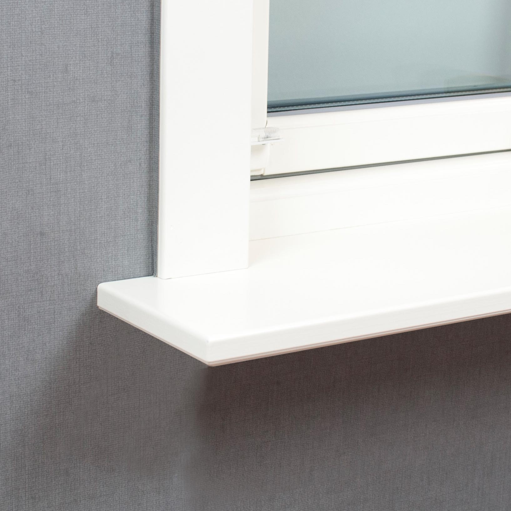 Integrerad vit fönsterbänk-5