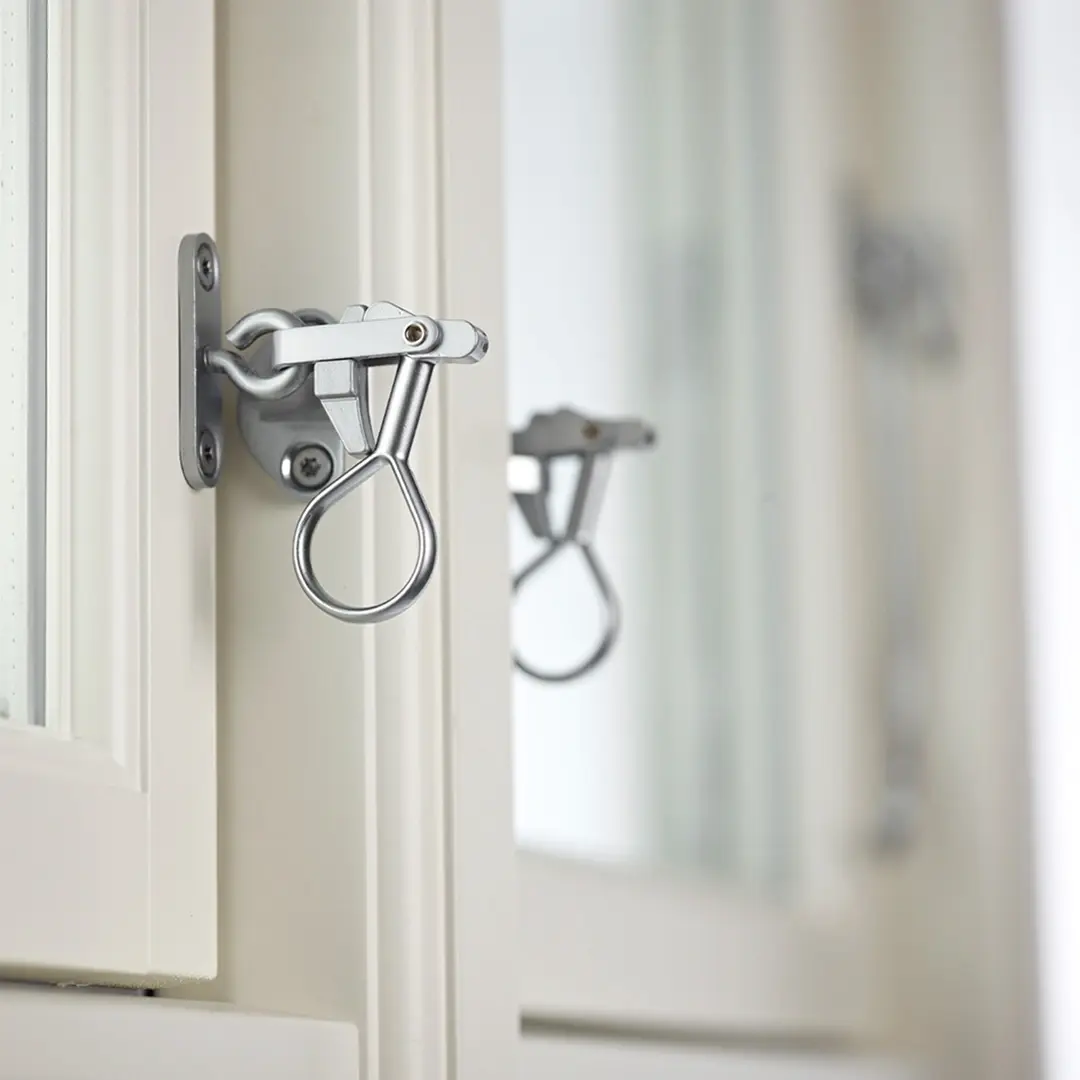 klassika-fonsterhakar-velfac-classic